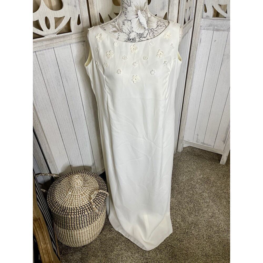 Waters & Waters Long Ivory White Pencil Dress Floral Appliqué Simple Bridal 16
